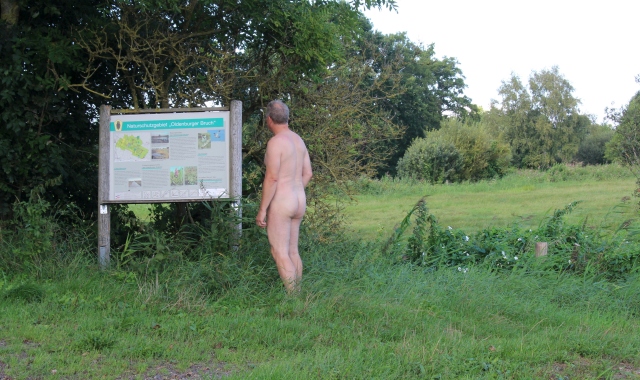 Nacktwanderung durch den Oldenburger Bruch